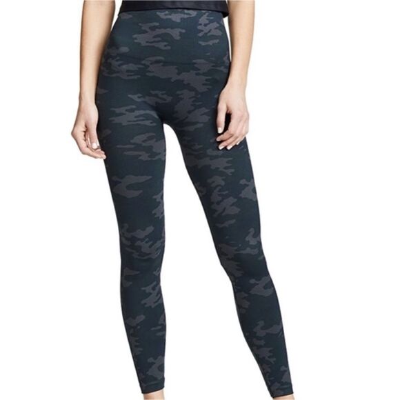SPANX Look At Me Now Seamless Leggings Black Cameo | M - Picture 1 of 6